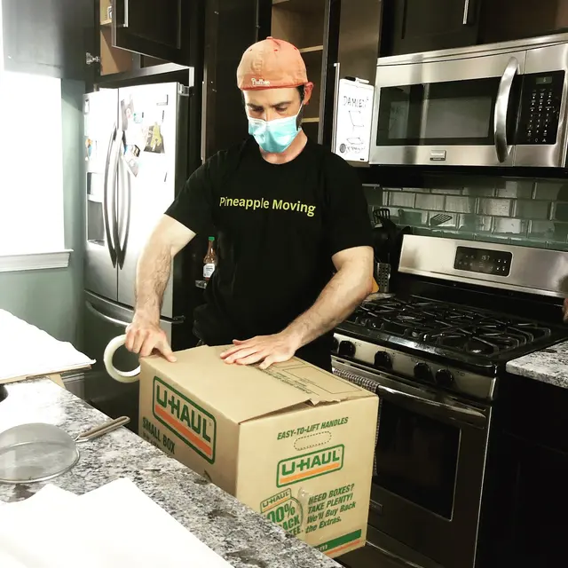 Pineapple Movers — photo from the business 3