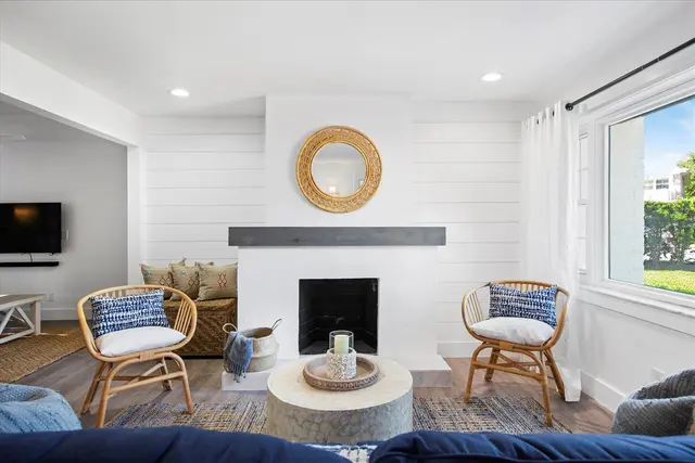 Jennifer Lynn Interior Design — photo from the business 8