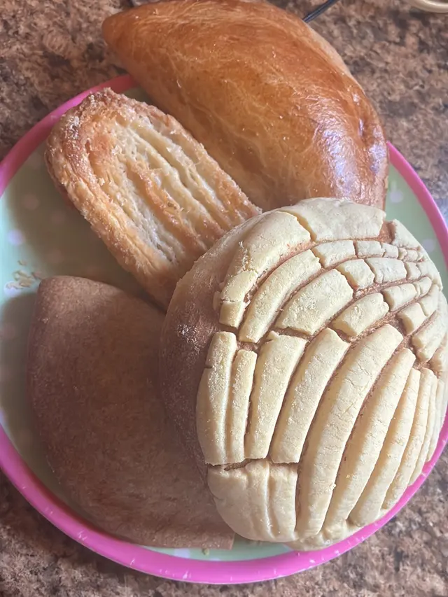 Esmeralda Bakery, Inc — customer photo 3