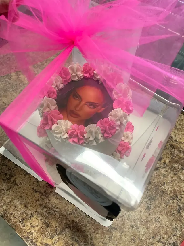 Customer photo of work by Baking Me Crazies, from Alyssa Garcia's review