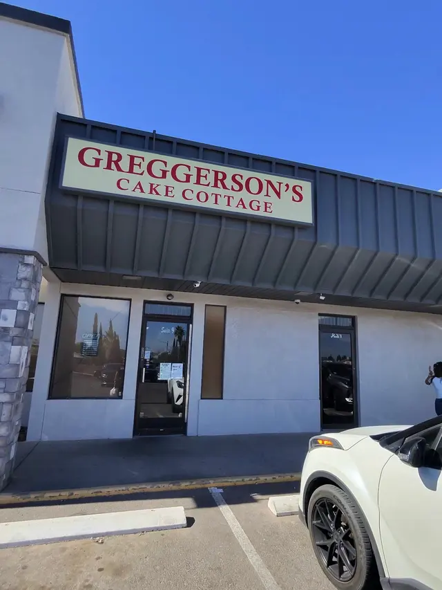 Greggerson's Cake Cottage — customer photo 3