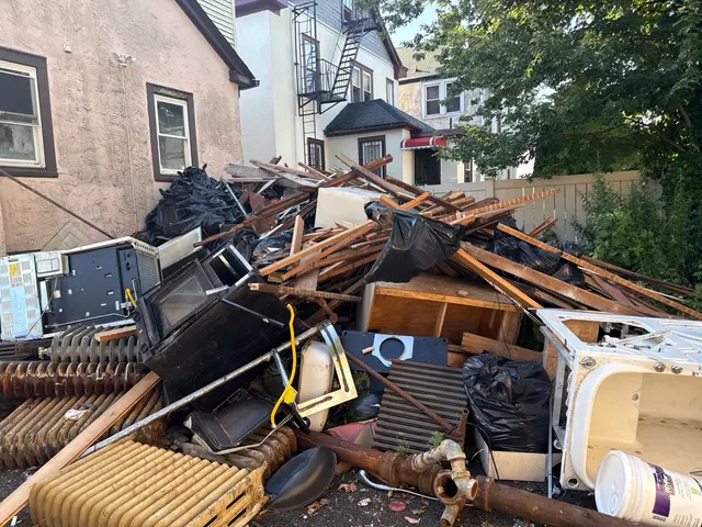 JUNKBGONE Junk Removal — photo from the business 1