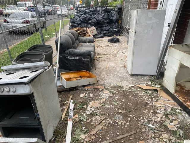 KCSH Cleanout — photo from the business 3