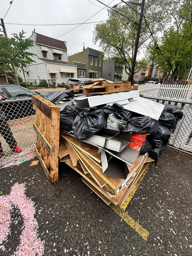 WE CLEAN NEW YORK RUBBISH REMOVAL — photo from the business 2