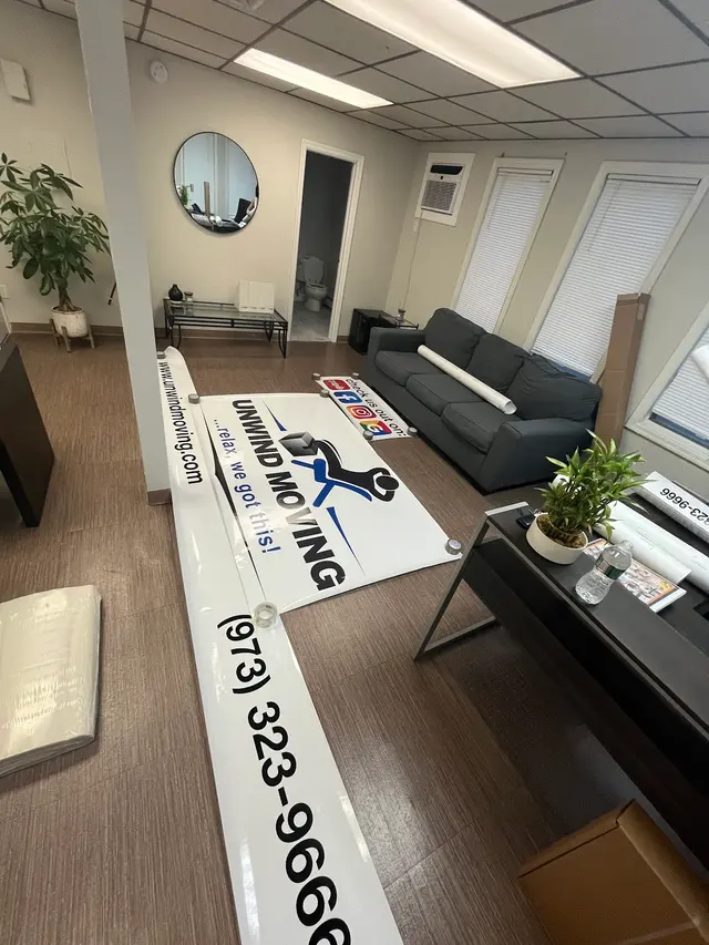 Unwind Moving — photo from the business 9