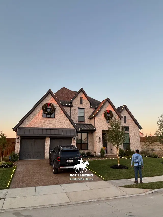 Cattlemen Christmas Lights — photo from the business 4