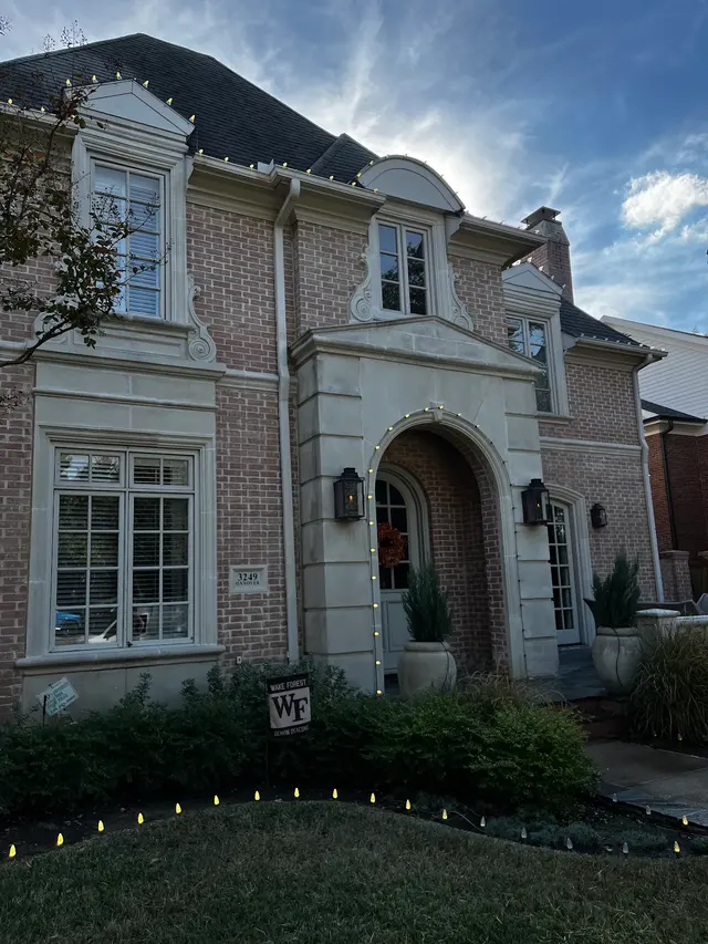 Illumigreat Christmas Light Installers — photo from the business 7