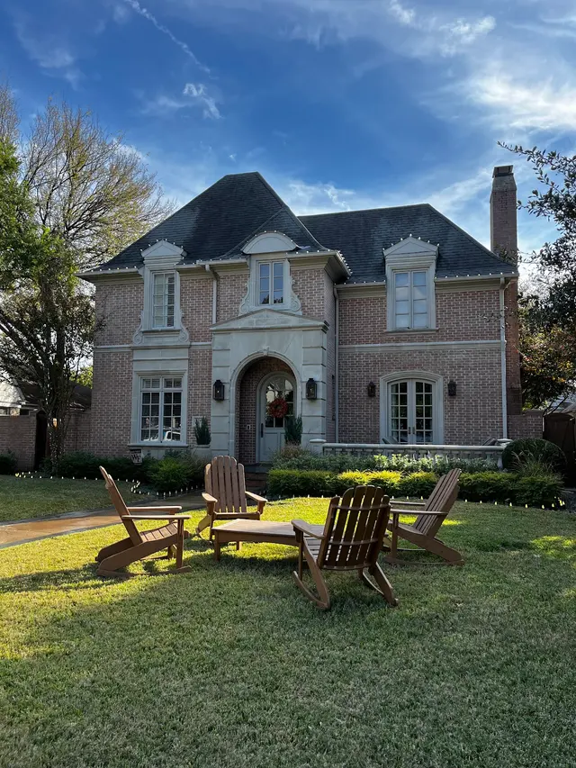 Illumigreat Christmas Light Installers — photo from the business 12