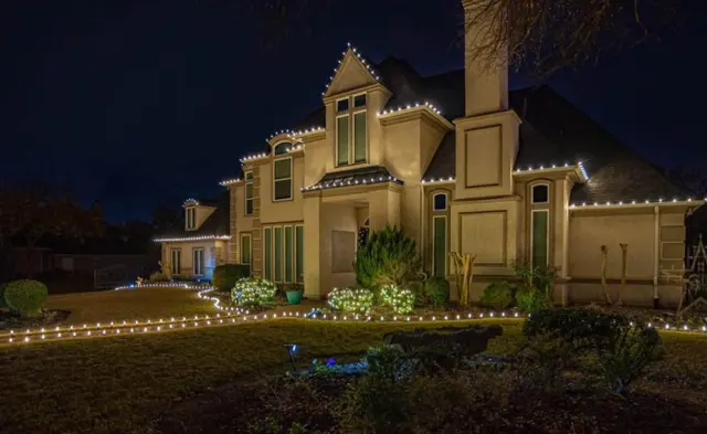 Christmas Lighting DFW — photo from the business 6