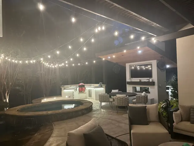 Rooftop Holiday Lighting — customer photo 7