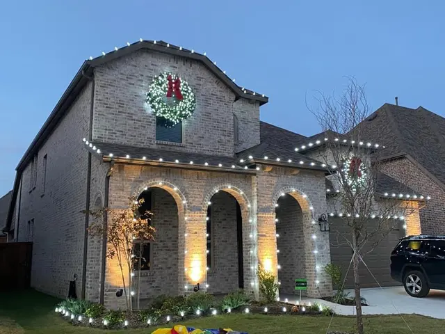 The Christmas Lights Experts — photo from the business 2