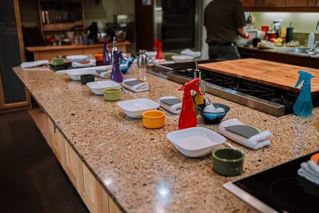 Pans on Fire — photo from the business 8