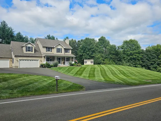 KB Lawn Mowing and Tree Service — photo from the business 5