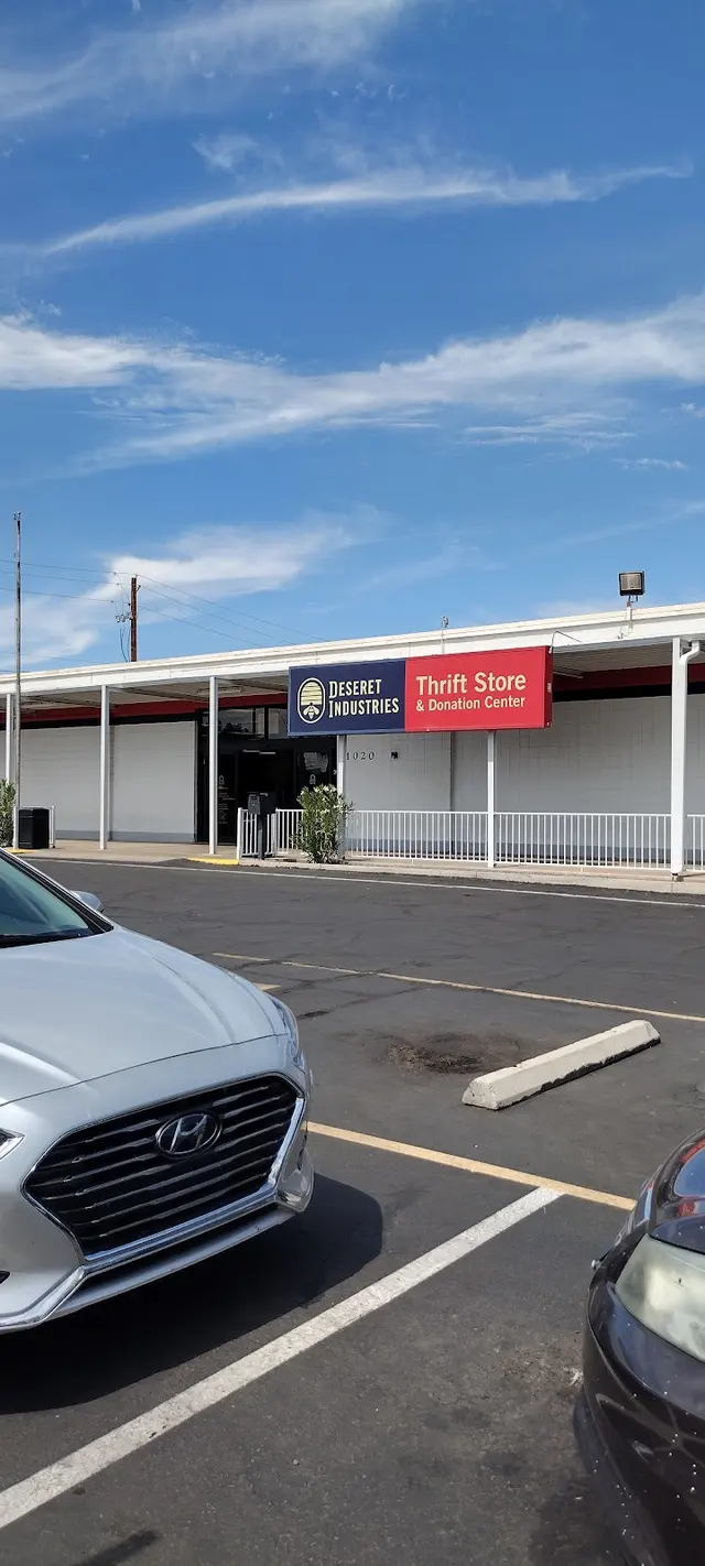 Deseret Industries Thrift Store & Donation Center — customer photo 11
