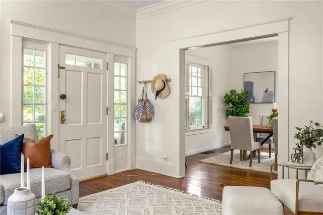 Clever Girl Interiors — photo from the business 10