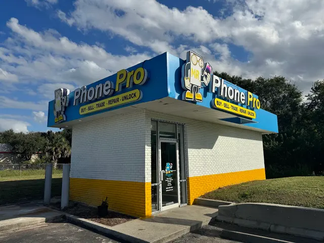 Mr Phone Pro Lakeland | Samsung, iPad , Cell Phone & iPhone Repair | Computer, Game Console, Xbox & Ps5 Repair — photo from the business 2