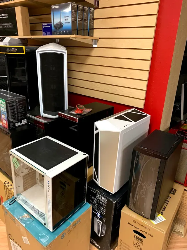 ComputerXpress — photo from the business 9