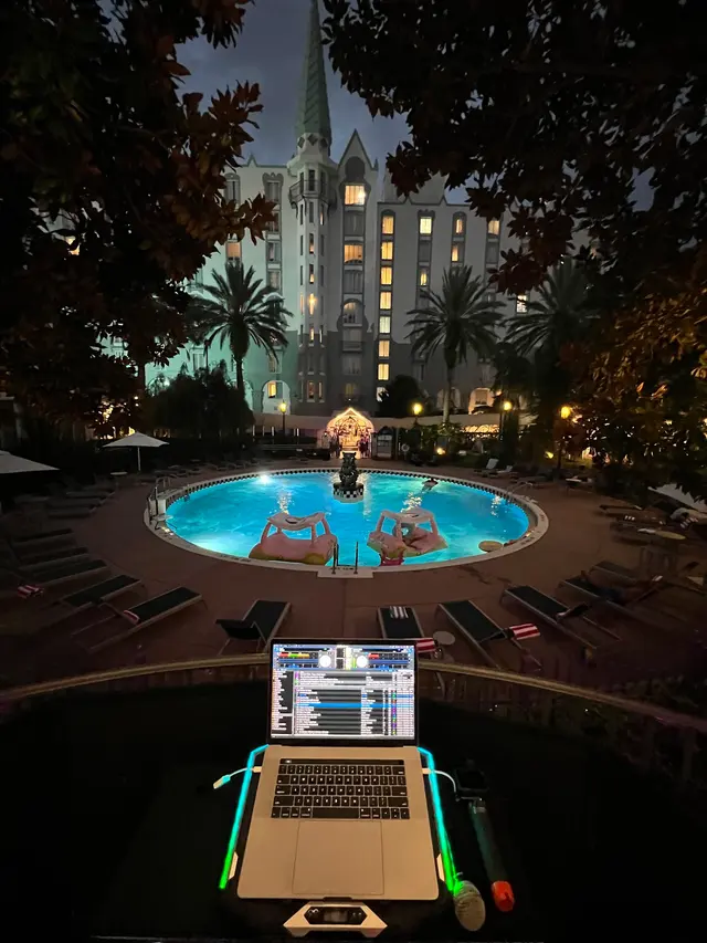 DJ Darion — photo from the business 9