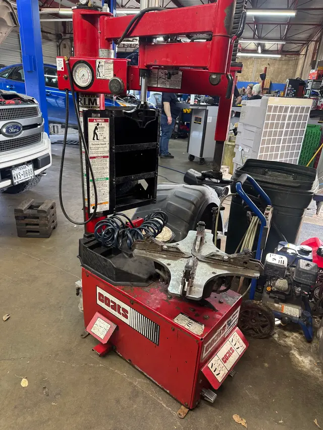 Felts Family Car Care — photo from the business 6