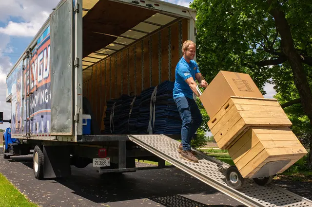 Fly Guy Moving Minooka — photo from the business 2