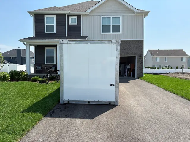 MI-BOX Moving & Mobile Storage of Chicagoland — customer photo 9