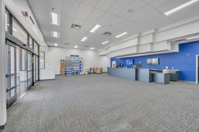 JustStorage — photo from the business 8