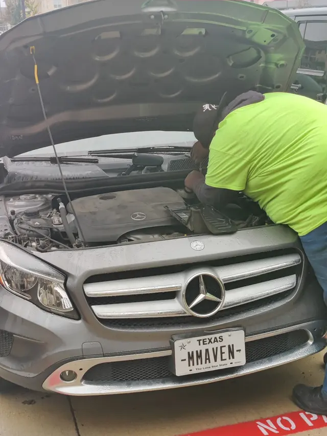 See Recovery Emergency Roadside — photo from the business 11