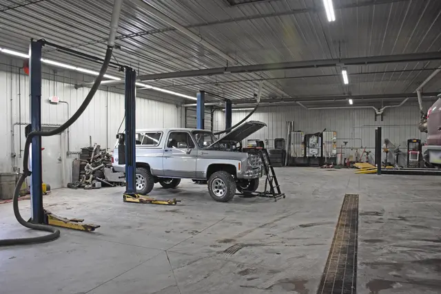Hubbell's Auto Repair — customer photo 12