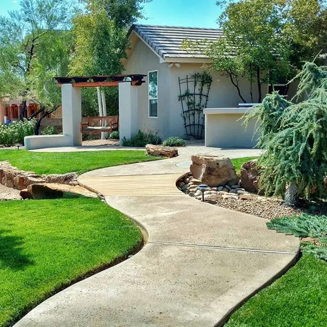 Red Shovel Landscape — photo from the business 4