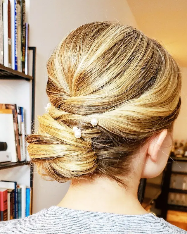 Fluff Me NYC | Wedding Hair — photo from the business 8