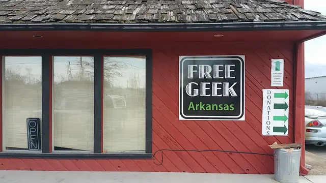 Free Geek Arkansas — customer photo 5