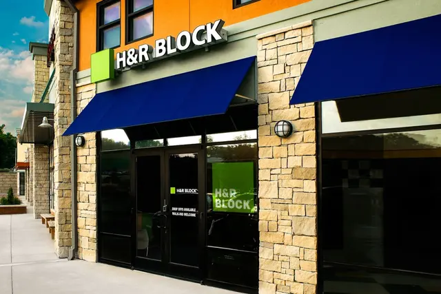 H&R Block — photo from the business 10