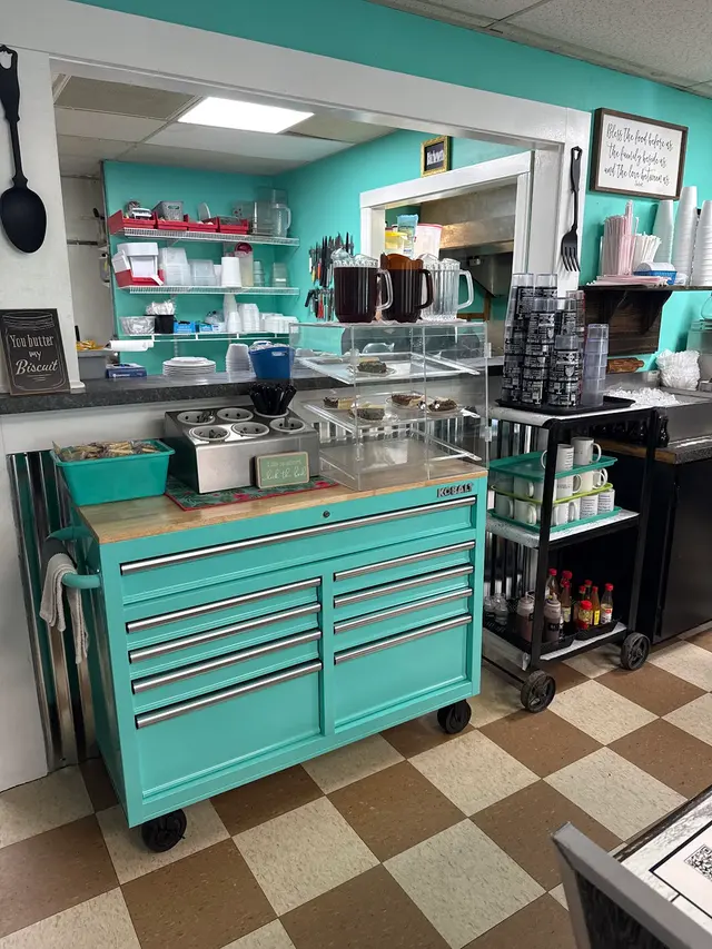 Lydonia’s Country Cookin’ and Catering — photo from the business 10