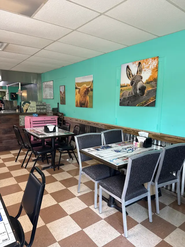 Lydonia’s Country Cookin’ and Catering — photo from the business 11