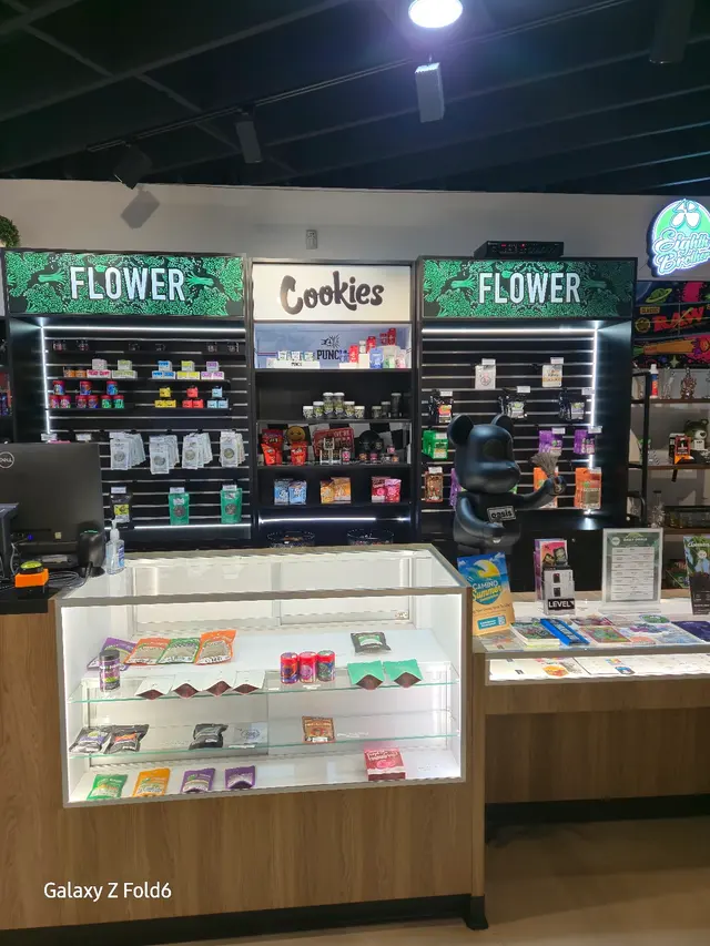 Broccoli Weed Dispensary — customer photo 2