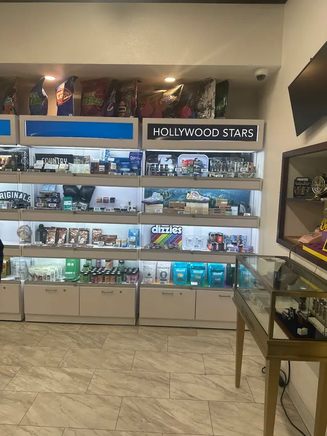 Weed Shop Hollywood — customer photo 2