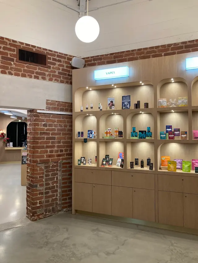 Rebud Weed Dispensary & Delivery - Westwood — customer photo 5
