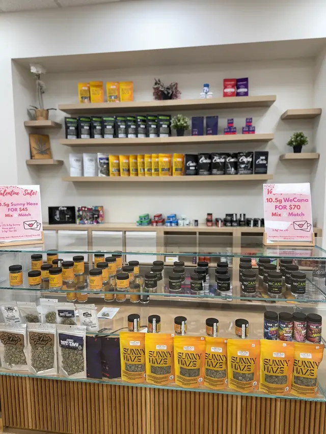 Cana SilverLake Los Angeles Cannabis Weed Dispensary — photo from the business 3