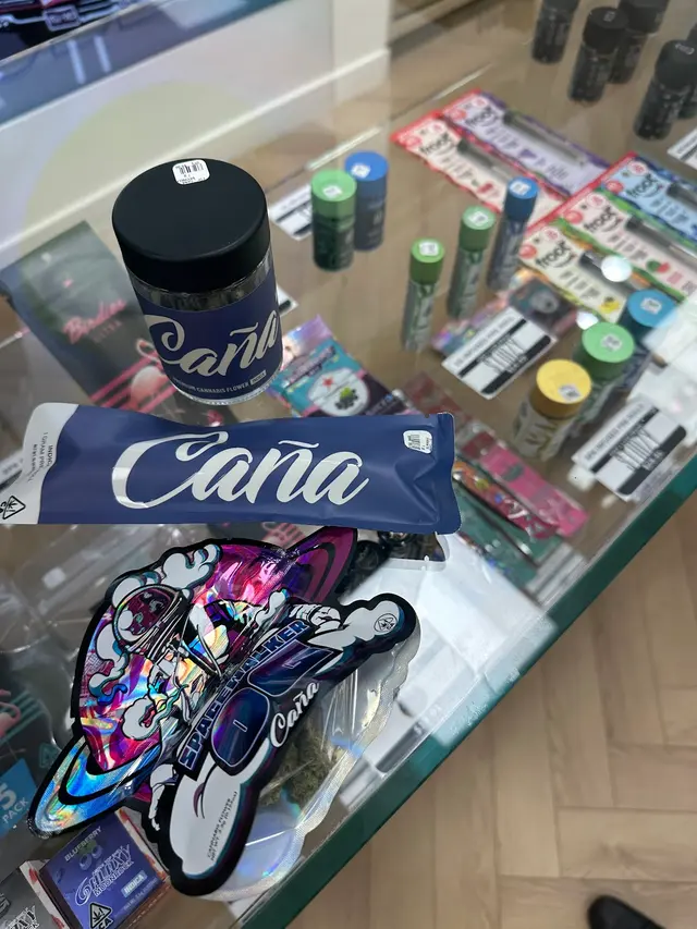 Cana SilverLake Los Angeles Cannabis Weed Dispensary — customer photo 12
