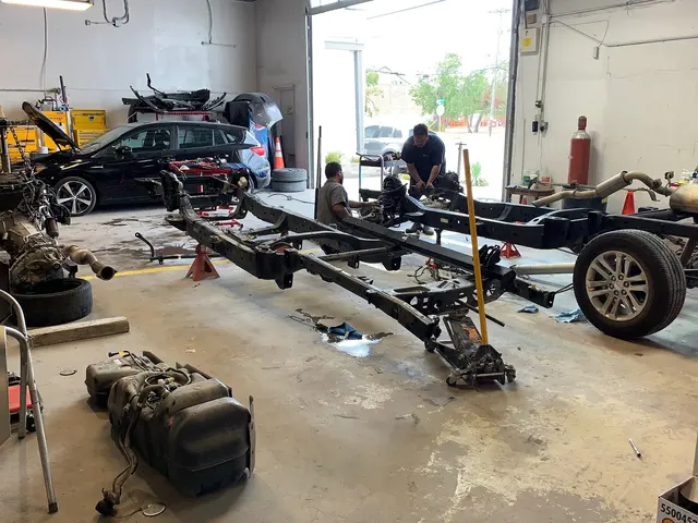 Harvey's Collision Centers — photo from the business 2