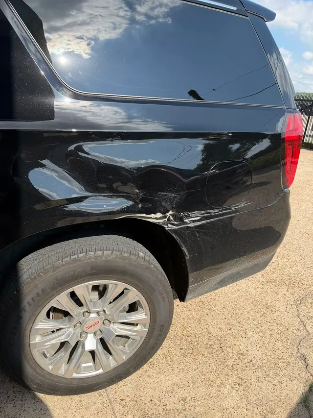Jose's Body Shop — photo from the business 9