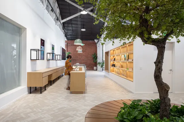 Eaze Weed Delivery & Dispensary Los Angeles — photo from the business 3