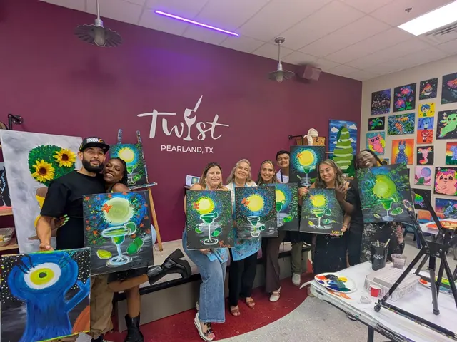 Painting with a Twist — photo from the business 3