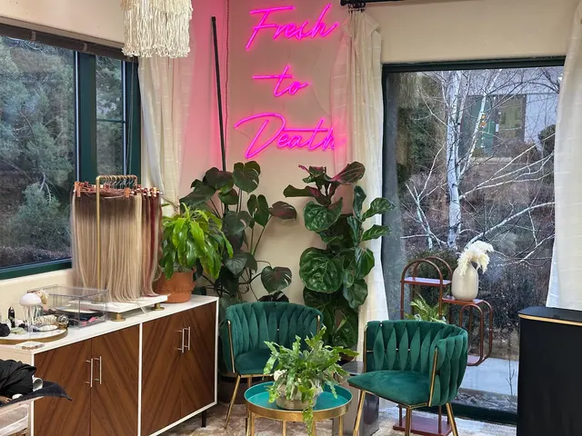 Mane Collective + Co — customer photo 3