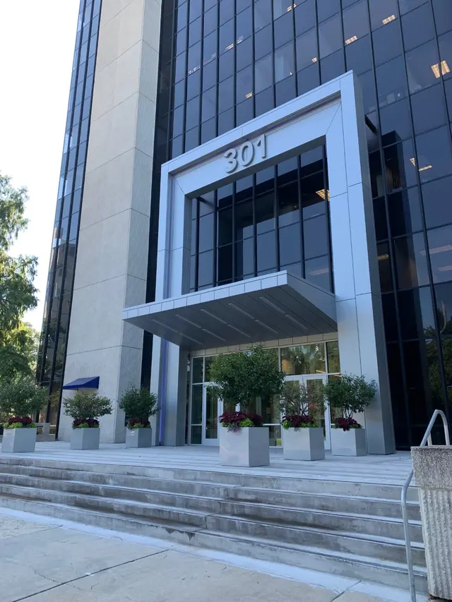 Taylor | Serbin Injury Lawyers — photo from the business 8
