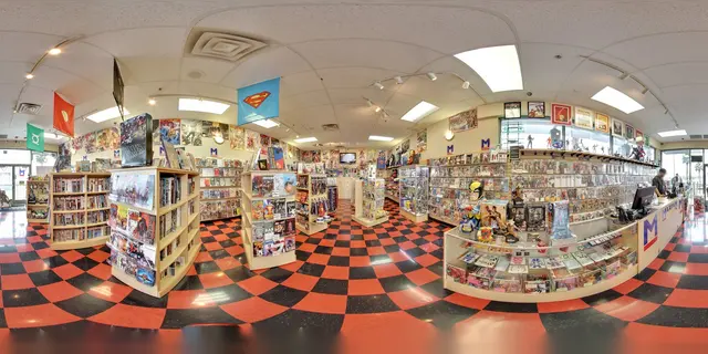MaximuM Comics — customer photo 12