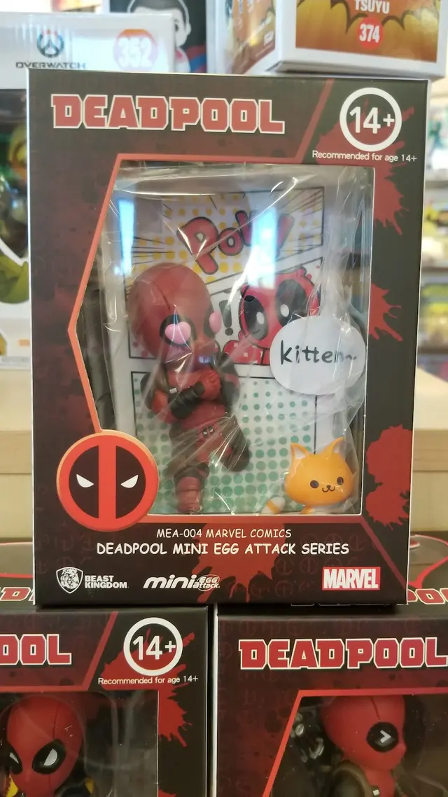 MaximuM Comics — customer photo 9