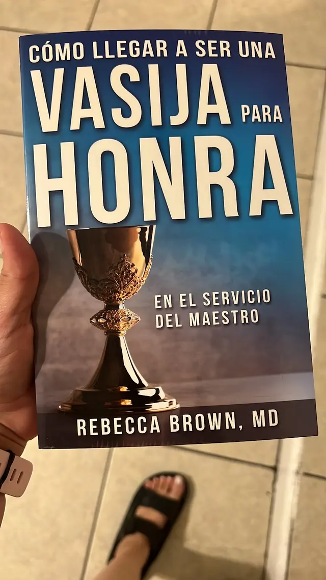 Customer photo of work by LIBRERIA SHALOM, from Cynthia Guillen's review