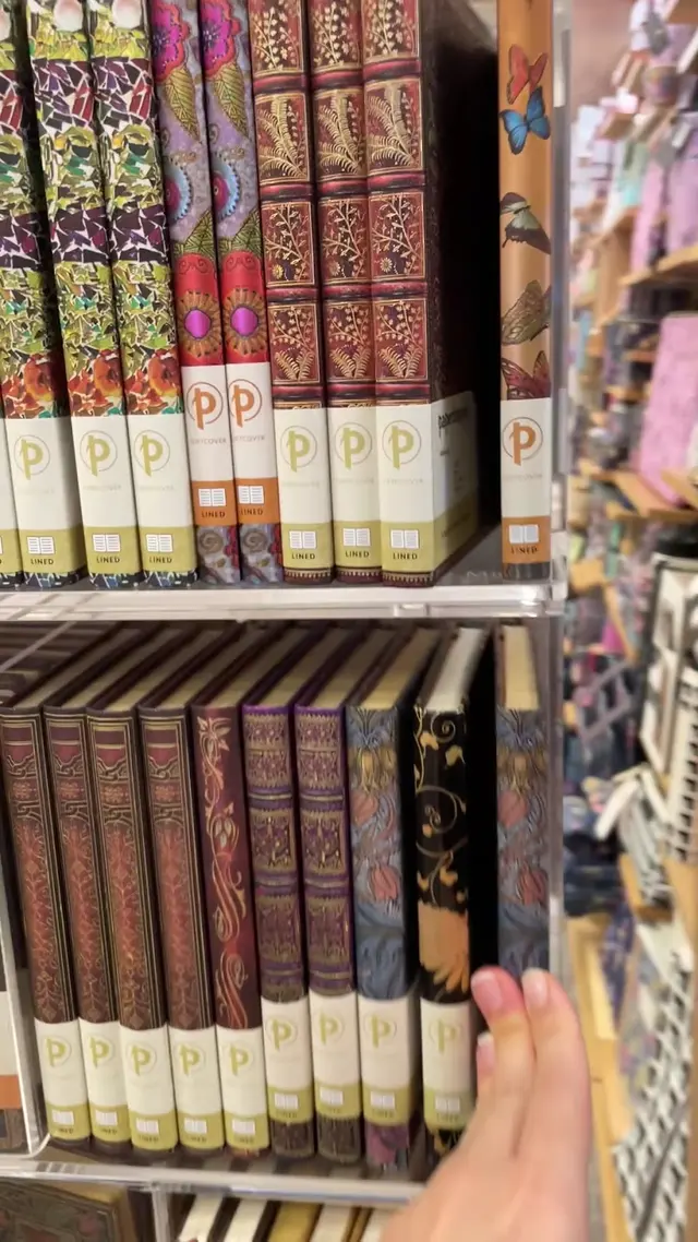 Barnes & Noble — customer photo 9
