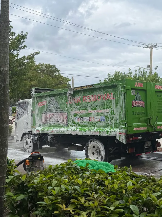 Junkenator — photo from the business 1